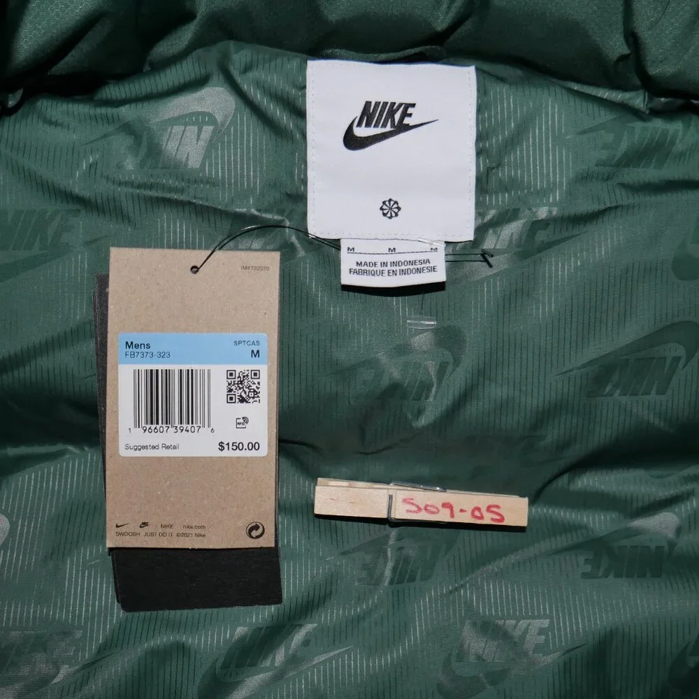 Nike Sportswear Club Primaloft Water-Repellent Puffer Vest Men’s Size M Green